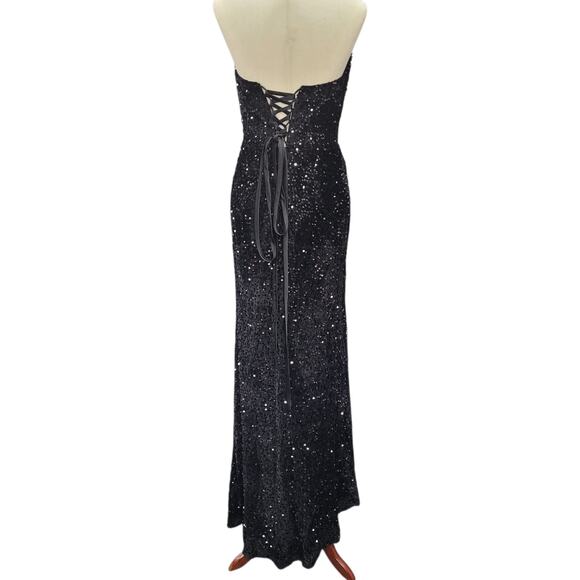 NWT Black Strapless Sequin Evening Gown with Corset Back on Velvet Fabric - Picture 6 of 12
